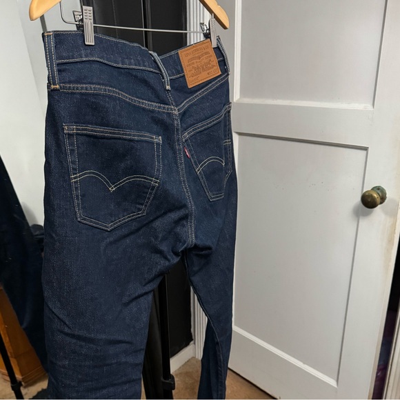 Levi’s 512 Slim Taper Men’s Jeans 
Blue 
W 32 / L 32 - Picture 4 of 5